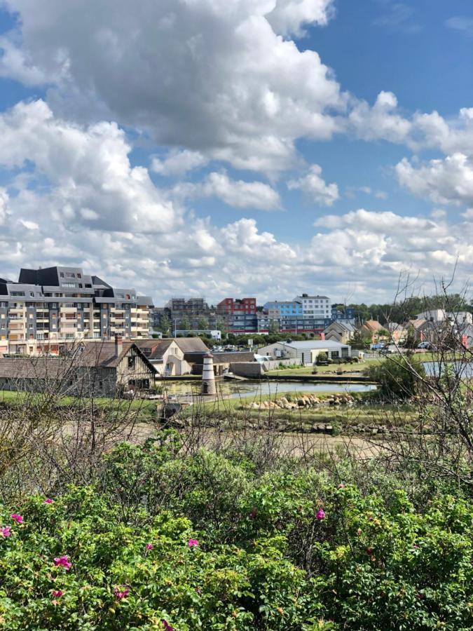 Bleu Sale - F2 Courseulles Avec Balcon Apartment Exterior photo